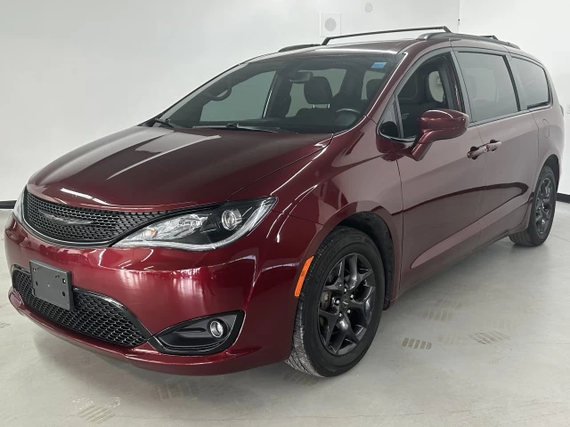 Chrysler Pacifica Touring Plus 2019