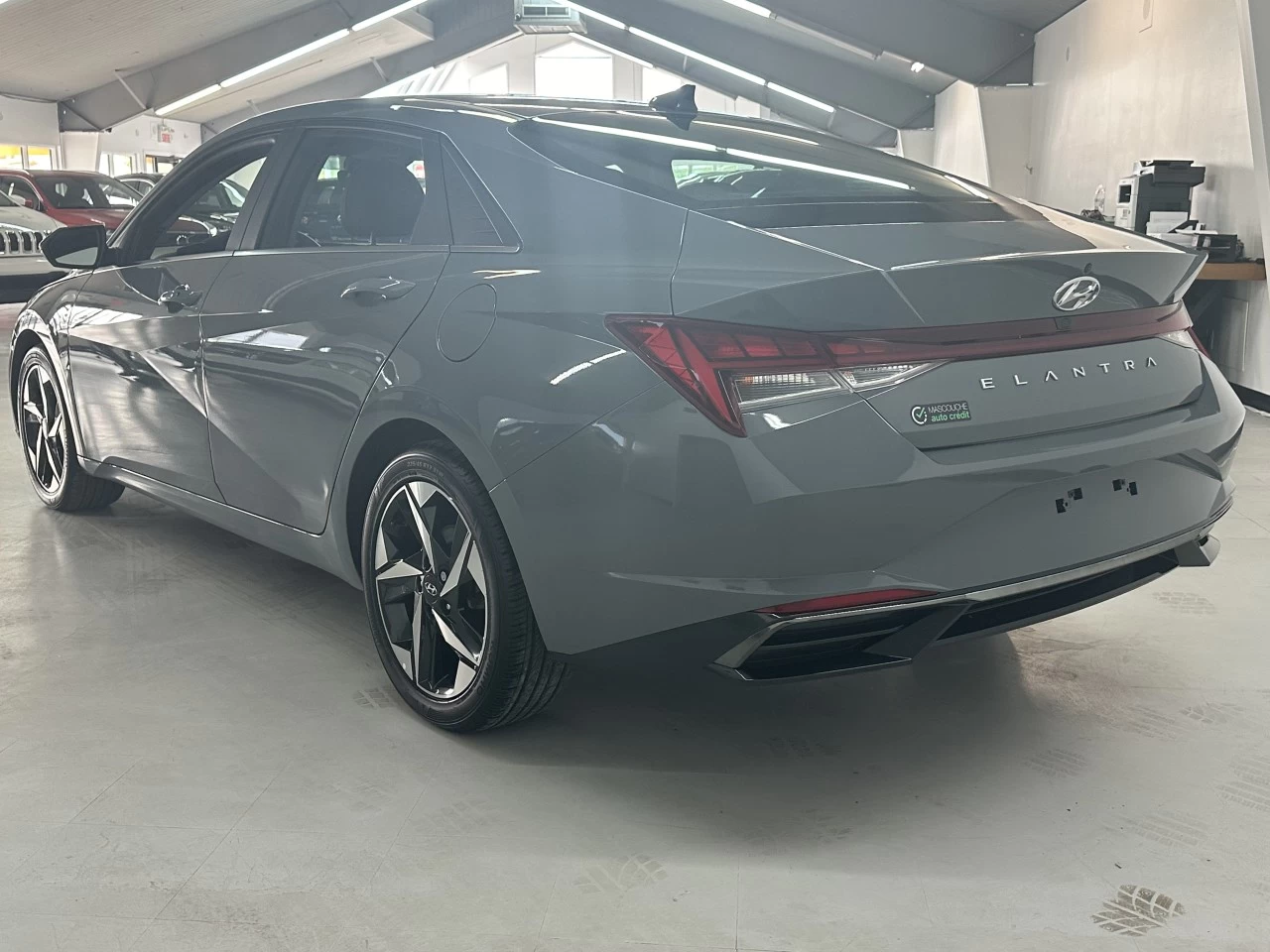 2021 Hyundai Elantra Ultimate Main Image