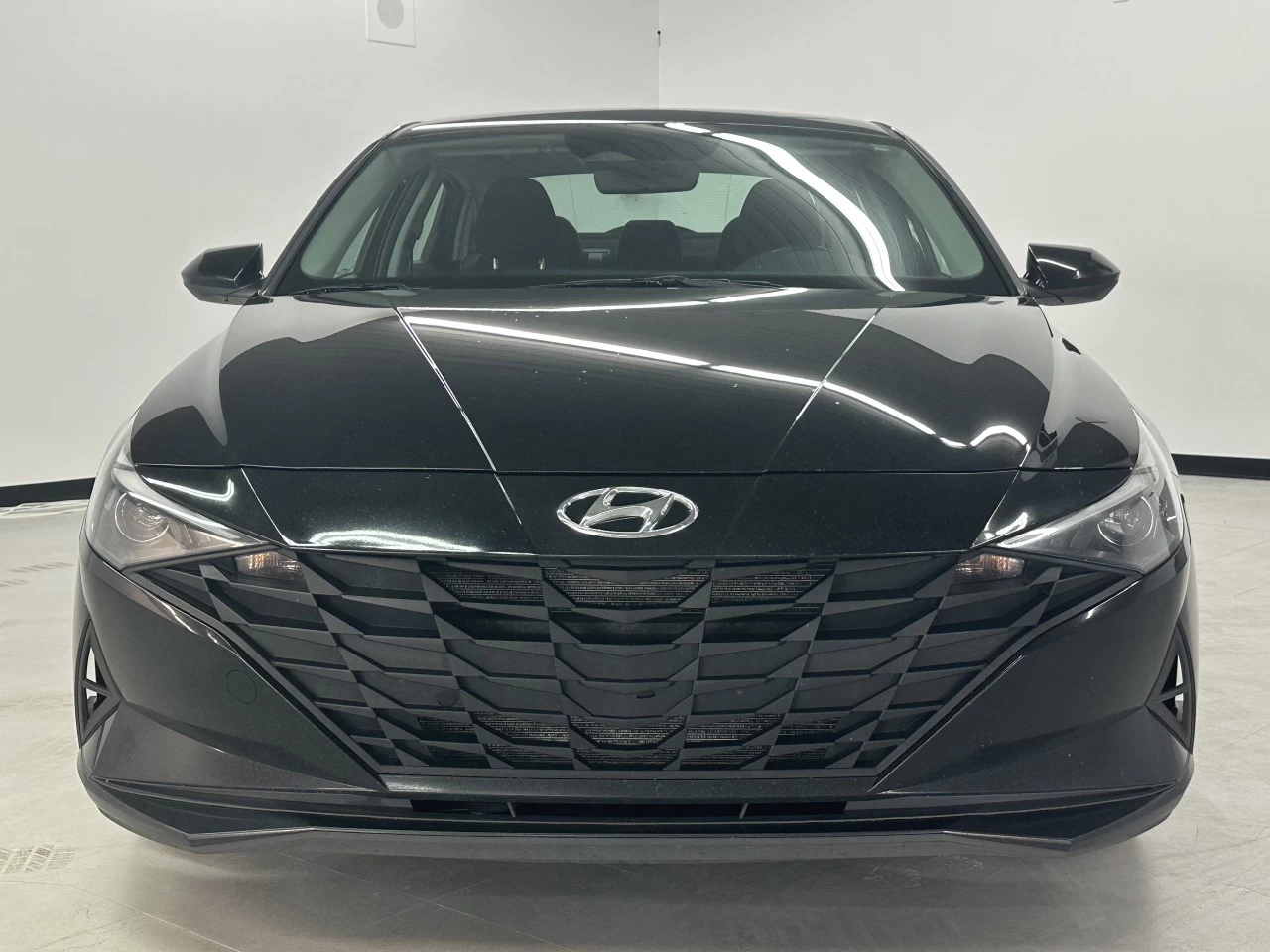 2022 Hyundai Elantra Preferred Image principale