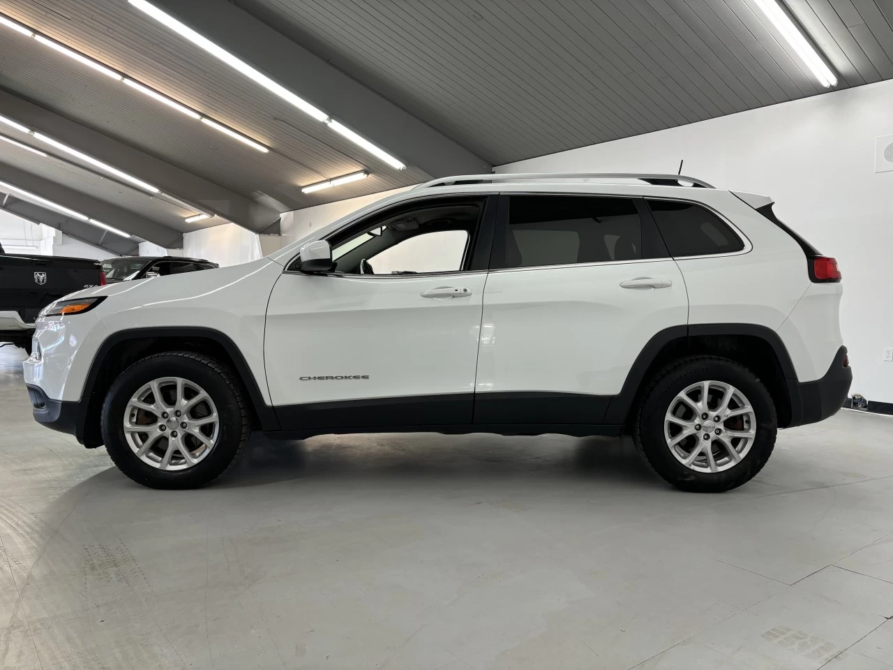 2016 Jeep Cherokee North Image principale