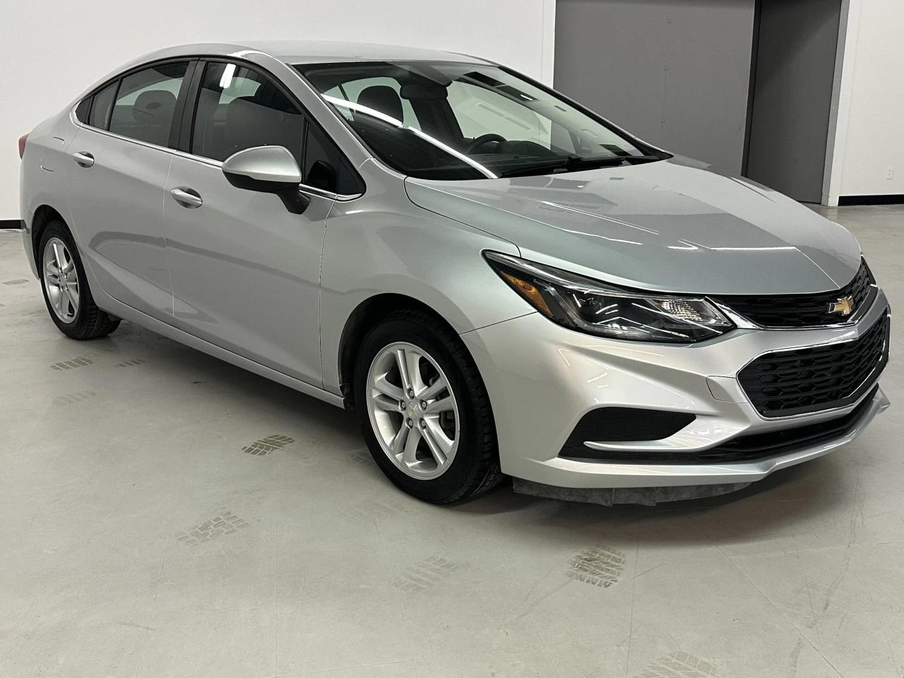 2018 Chevrolet Cruze LT Image principale