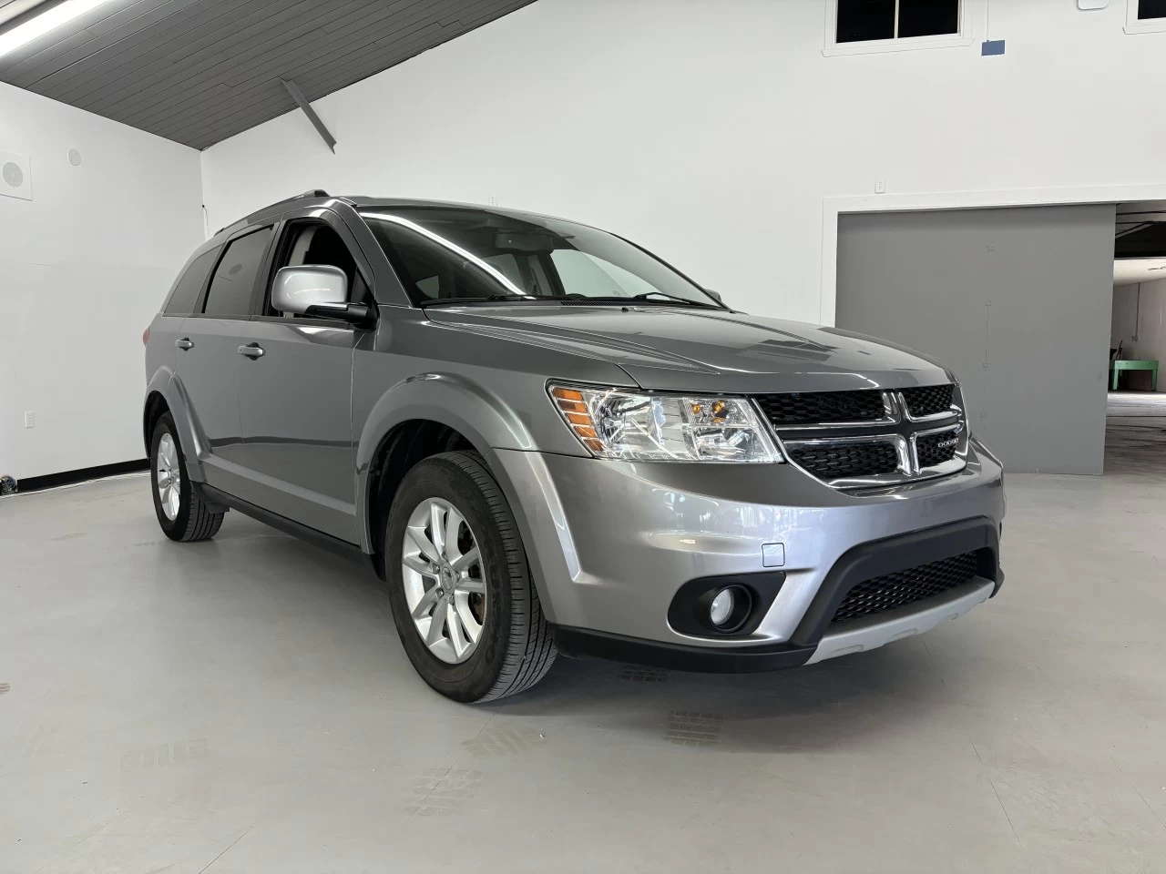 2017 Dodge Journey SXT Main Image