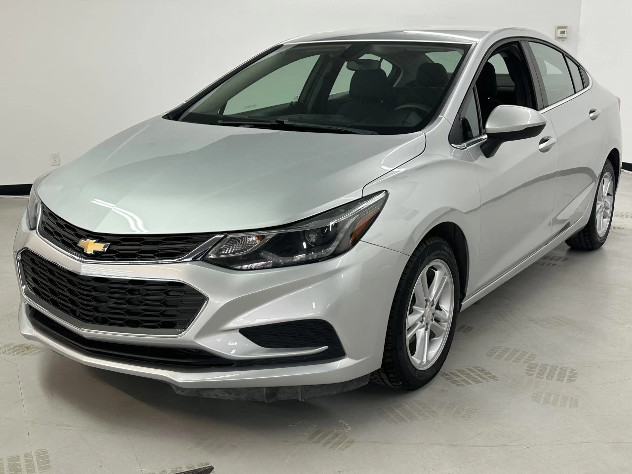 2018 Chevrolet Cruze LT Image principale