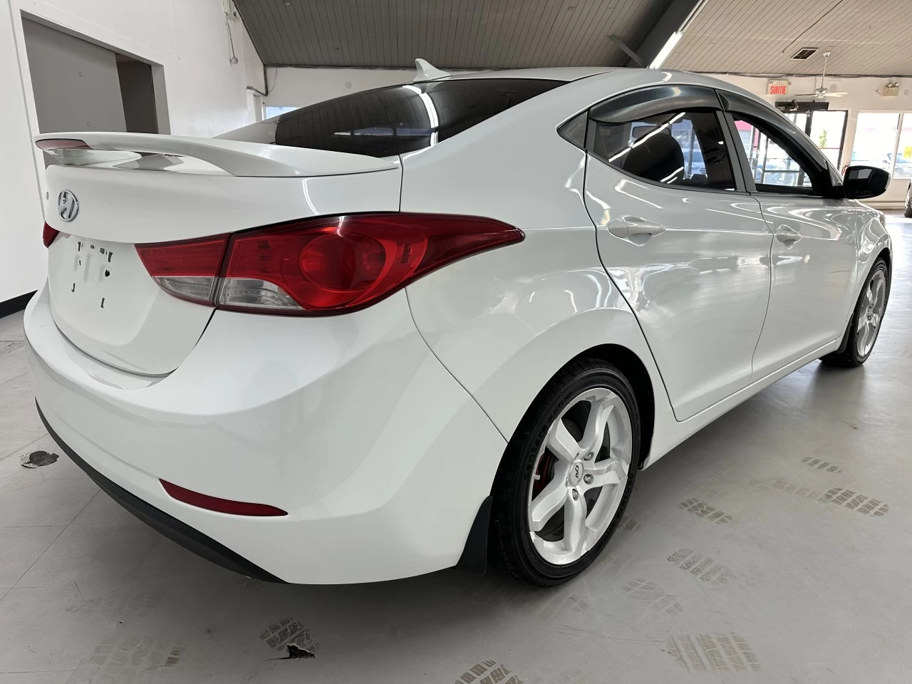 2012 Hyundai Elantra GLS Image principale