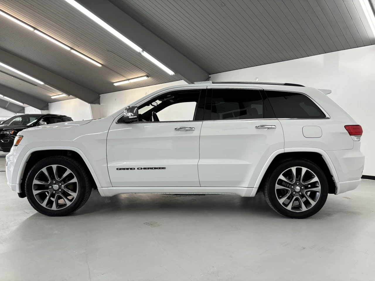 2017 Jeep Grand Cherokee Overland Image principale