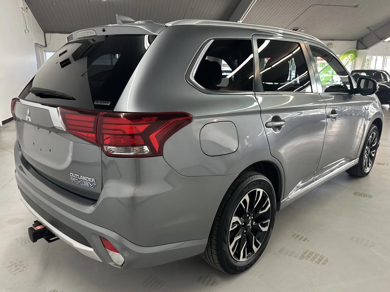 2018 Mitsubishi Outlander PHEV SE Image principale