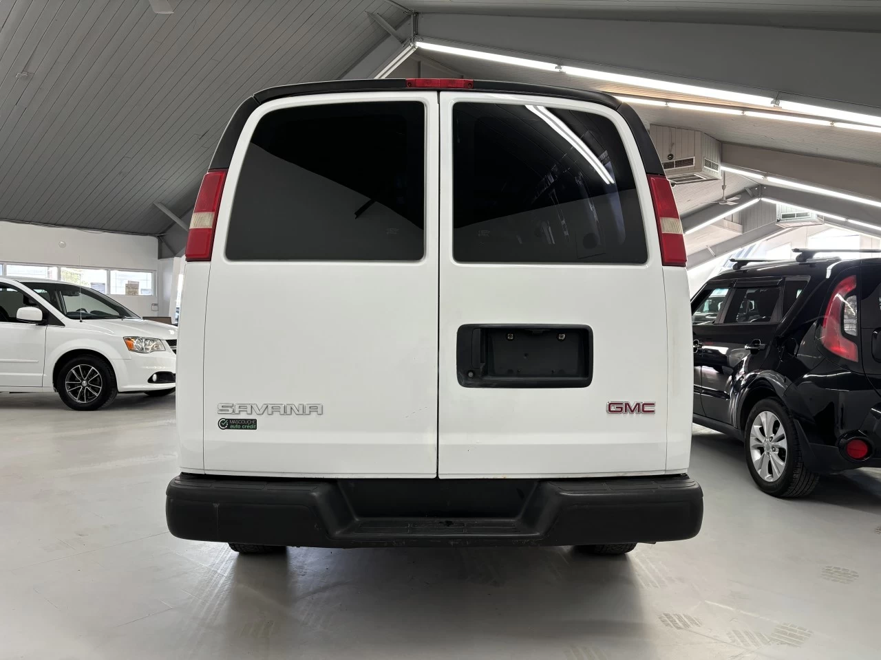 2010 GMC G15 RWD 1500 135" Image principale