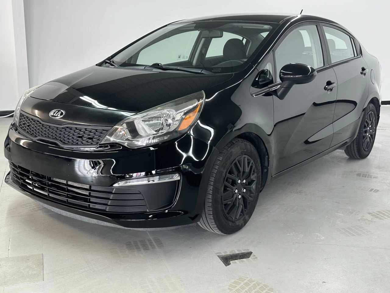 2017 Kia Rio LX Main Image