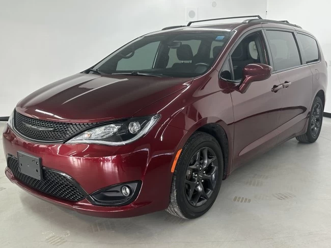 Chrysler Pacifica - 2019