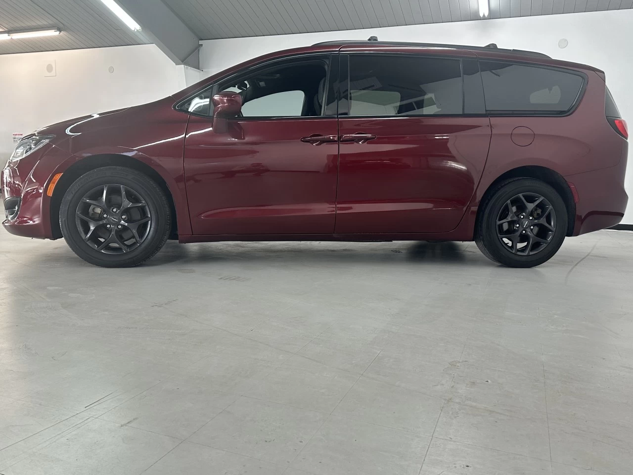 2019 Chrysler Pacifica Touring Plus Image principale