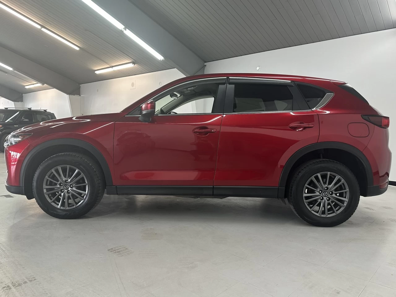 2021 Mazda CX-5 GX Image principale