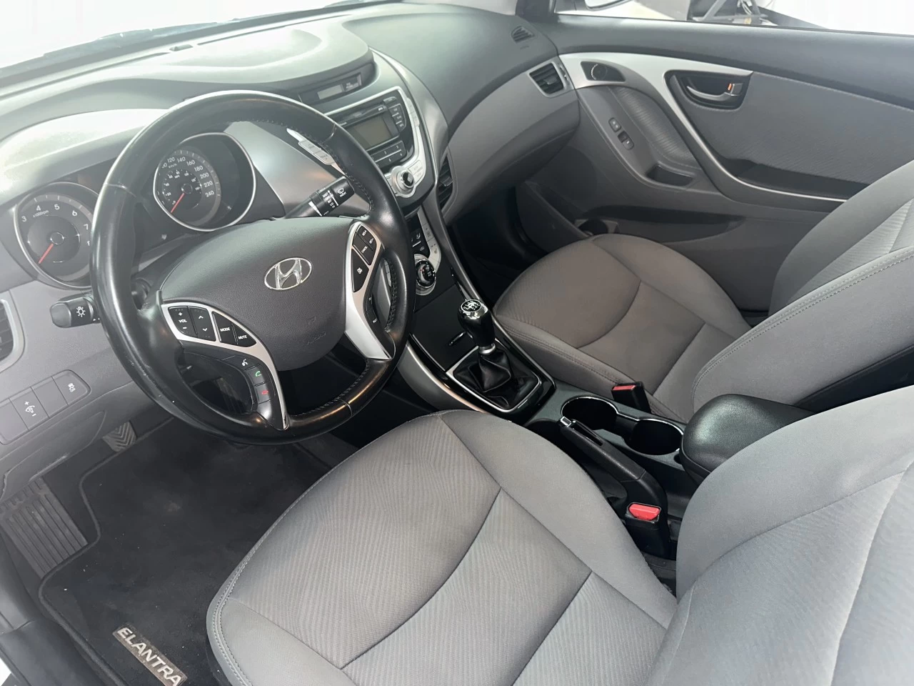 2012 Hyundai Elantra GLS Image principale