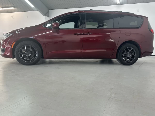 Chrysler Pacifica Touring Plus 2019