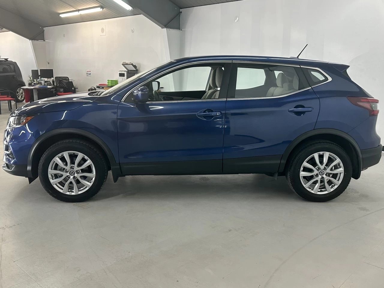 2023 Nissan Qashqai S Main Image