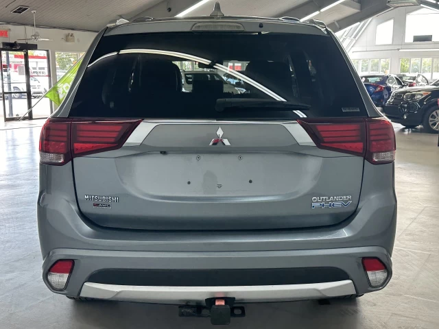 Mitsubishi Outlander PHEV SE 2018