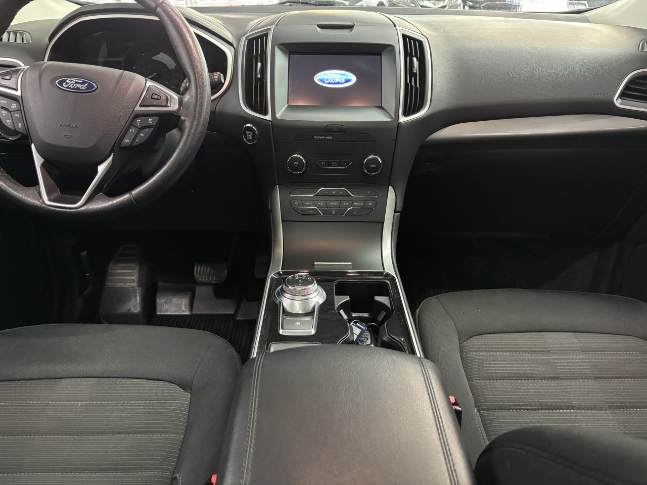 2019 Ford Edge SEL Main Image