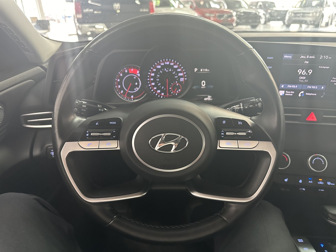 2022 Hyundai Elantra Preferred Main Image